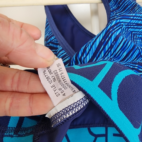 Under Armor Blue Sports Bra - Picture 3 of 3